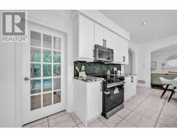 81 Bulmer Crescent, Newmarket, ON L3X3K1 Photo 10