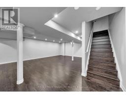 81 Bulmer Crescent, Newmarket, ON L3X3K1 Photo 21