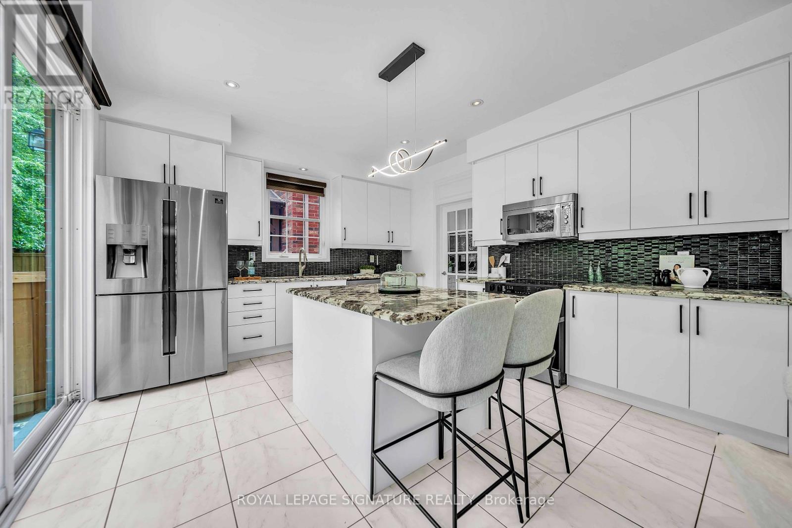 81 BULMER CRESCENT, Newmarket (Woodland Hill) — photo 9