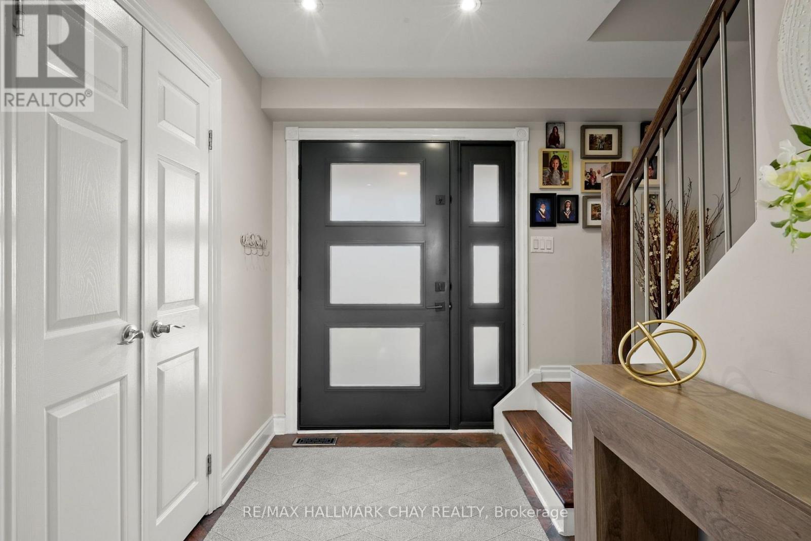 8 GRASSINGTON CRESCENT - 9