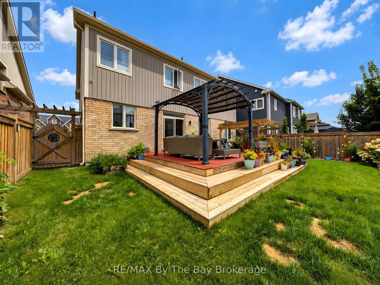 120 ALLEGRA DRIVE - 40