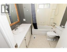 219 Atlantic Avenue, Kerrobert, SK S0L1R0 Photo 22