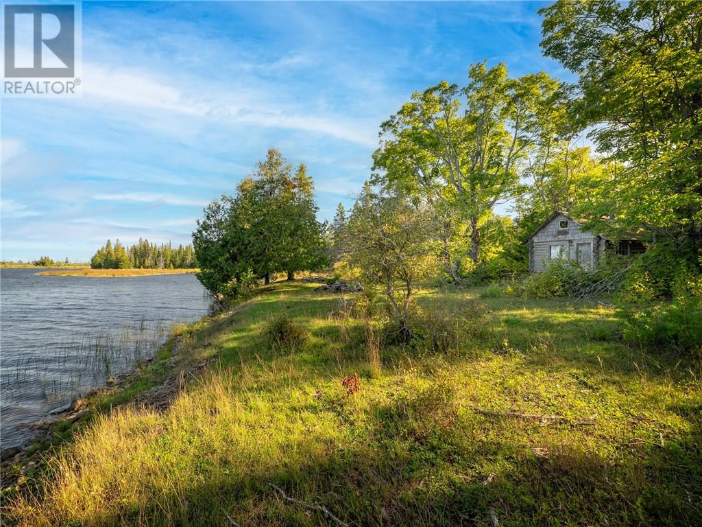 450 Fields Road, Manitowaning