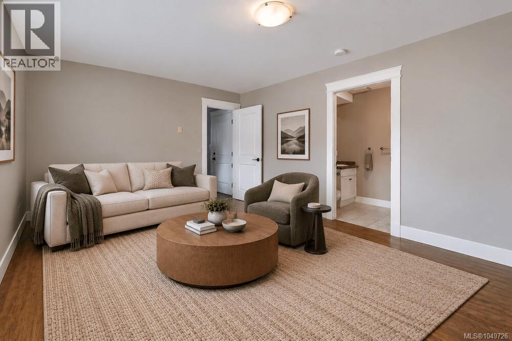 3439 Mary Anne Cres - 24