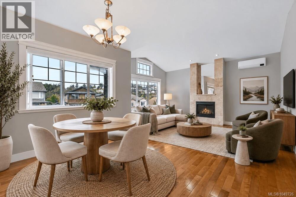 3439 Mary Anne Cres - 8