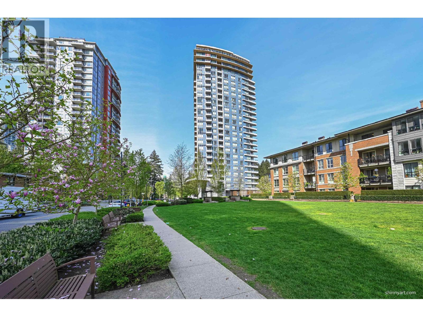 703 3093 WINDSOR GATE, Coquitlam — photo 2
