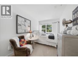 207 1061 Marine Drive, North Vancouver, BC V7P1S6 Photo 22