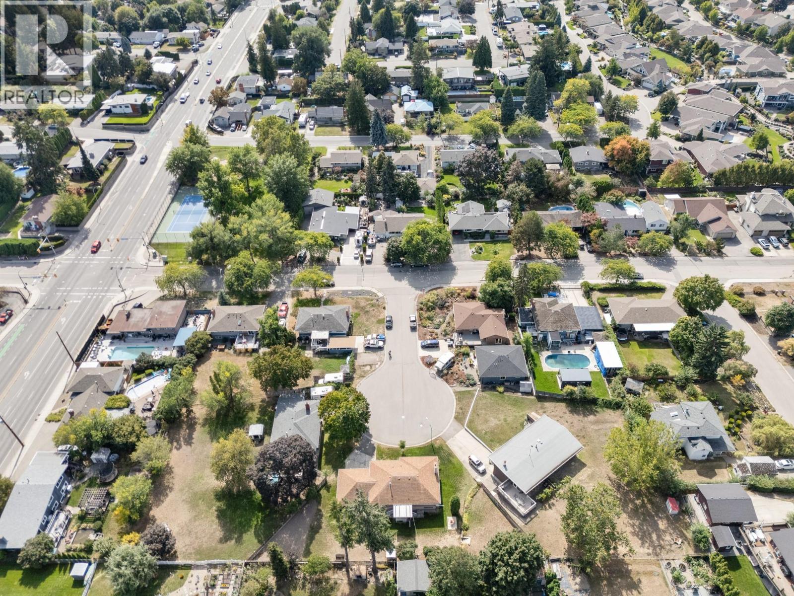 1440 Glenaire Crescent - Image 4