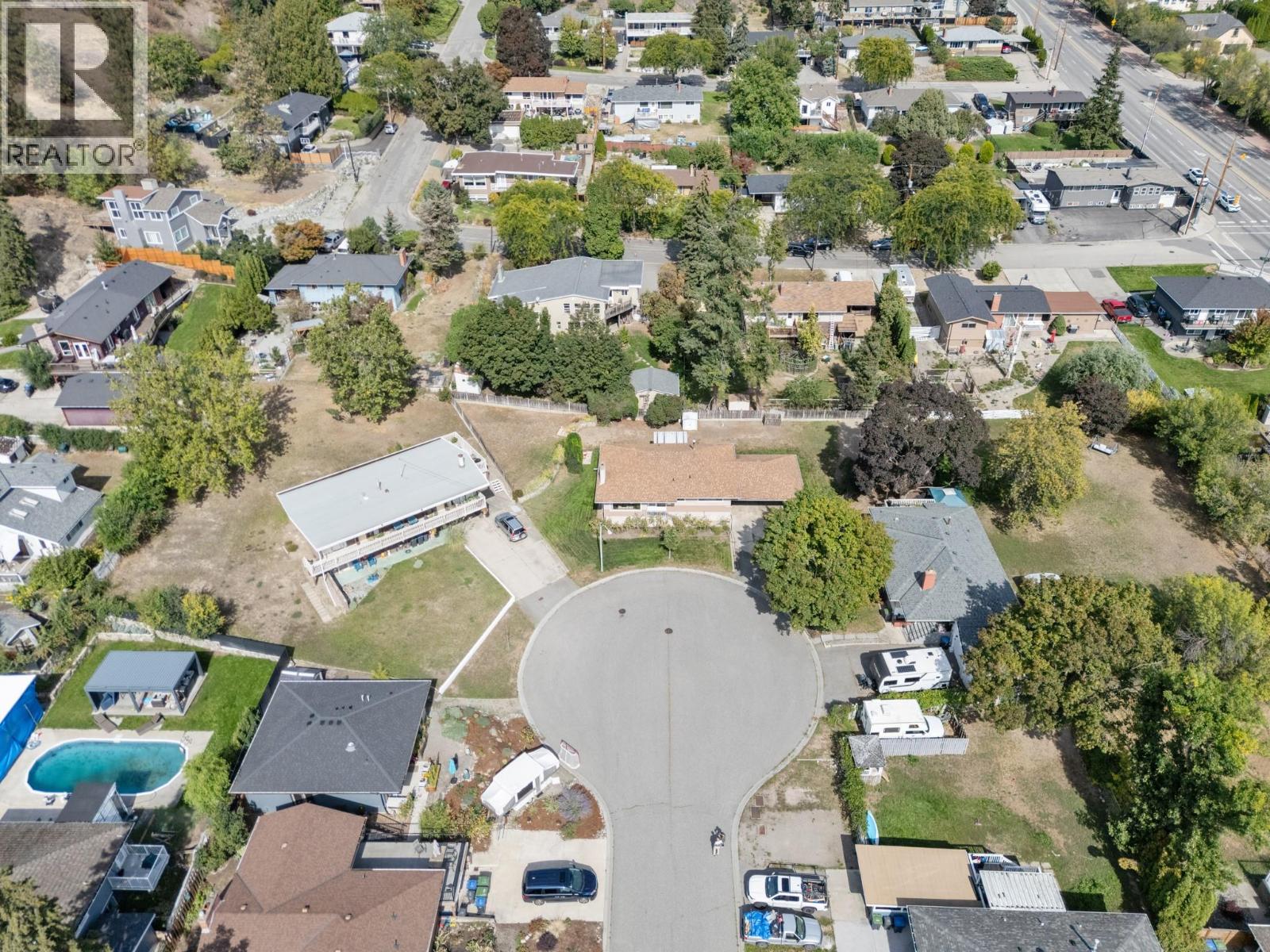1440 Glenaire Crescent - Image 10