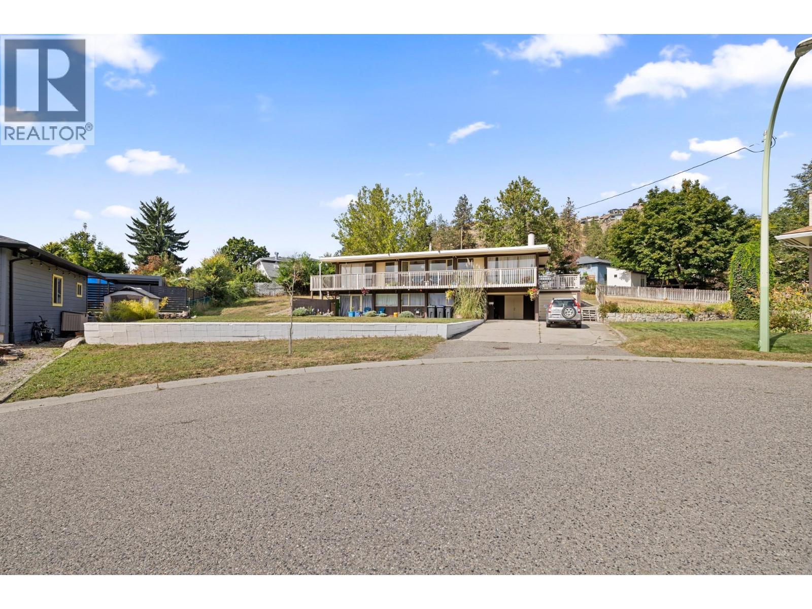 1440 Glenaire Crescent - 16