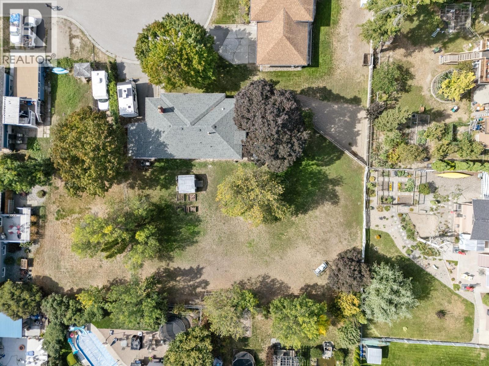 1446 Glenaire Crescent - 10