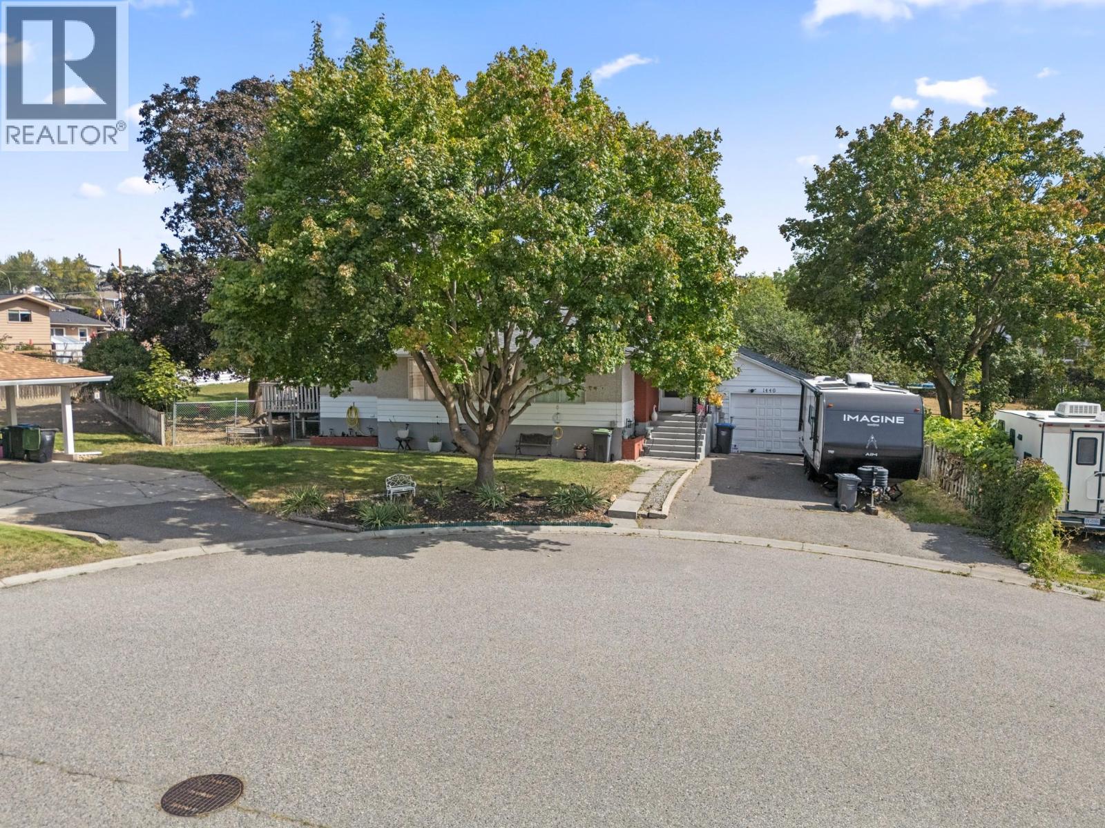 1446 Glenaire Crescent - Image 16