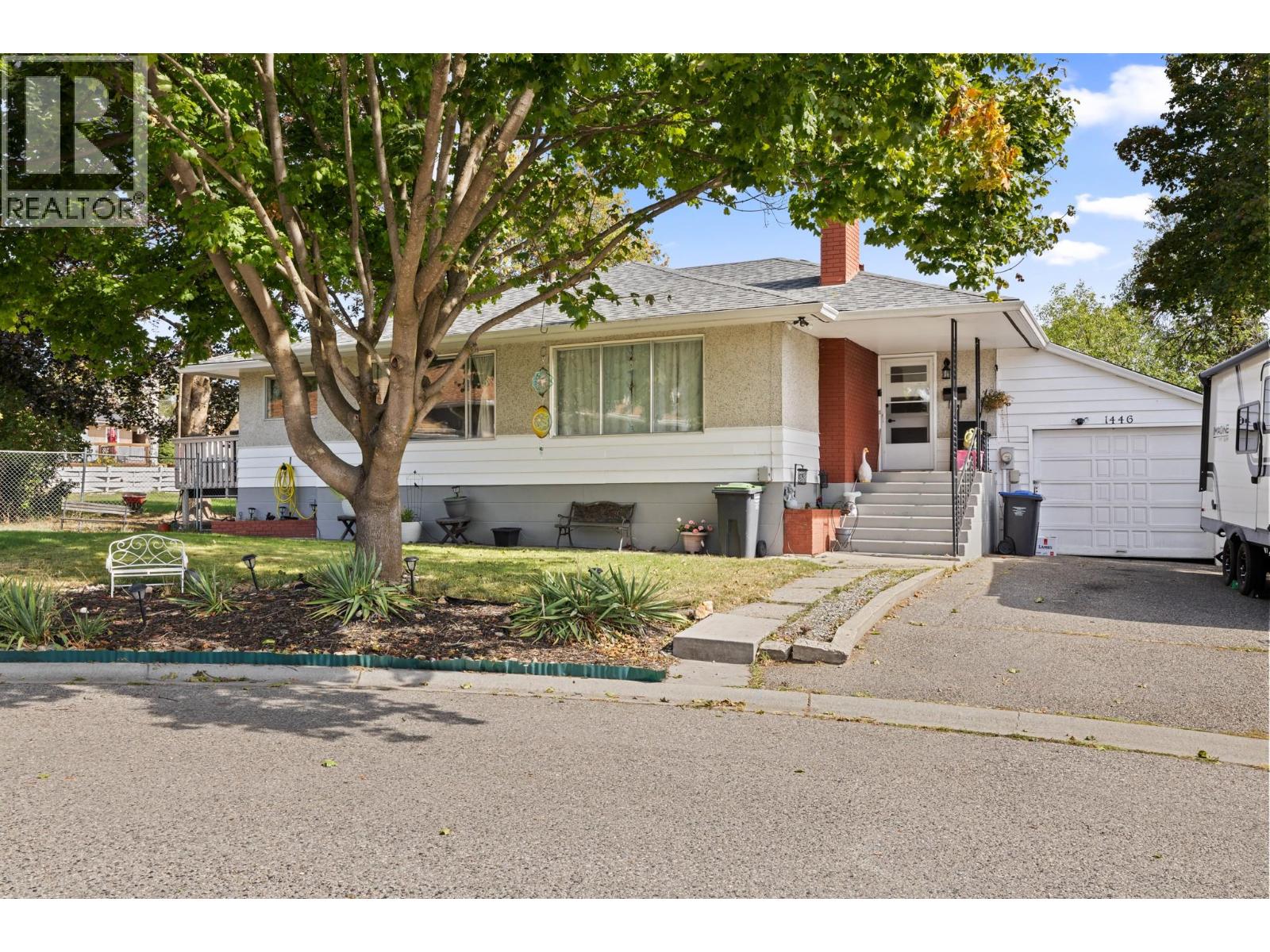 1446 Glenaire Crescent - Image 19