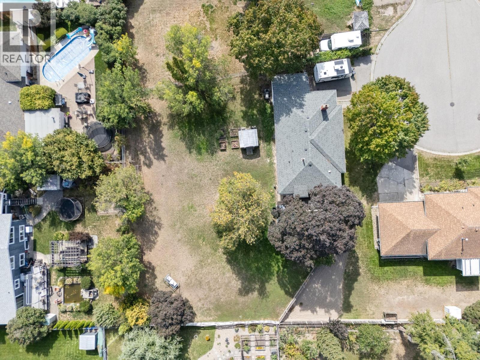 1446 Glenaire Crescent - 1