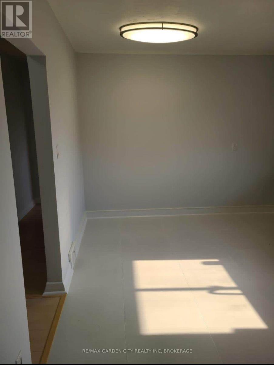 MAIN FLOOR - 91 MARGERY AVENUE, St. Catharines (Haig) — photo 8