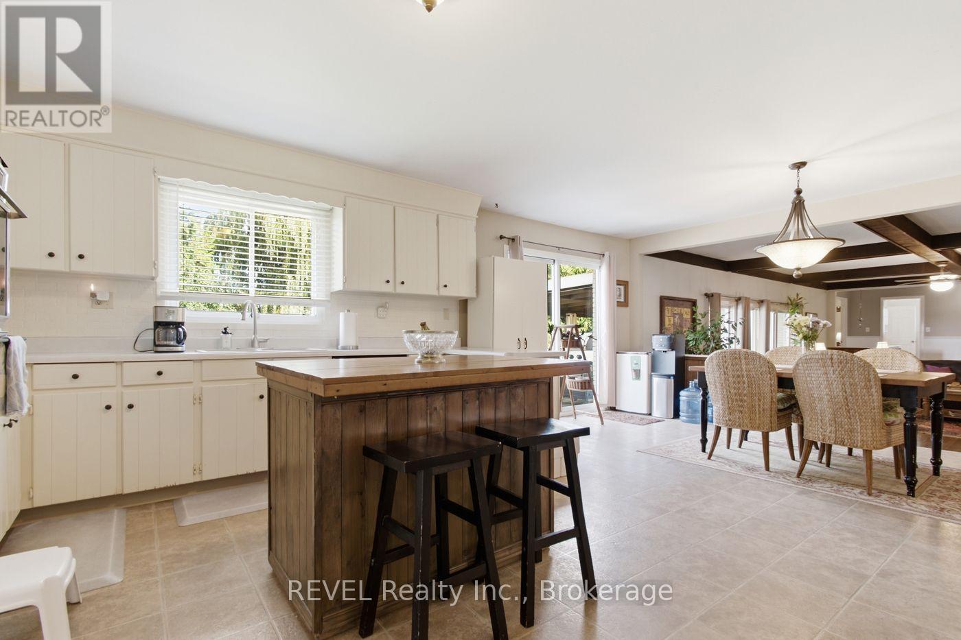 671 KILMAN ROAD, Pelham (North Pelham) — photo 6