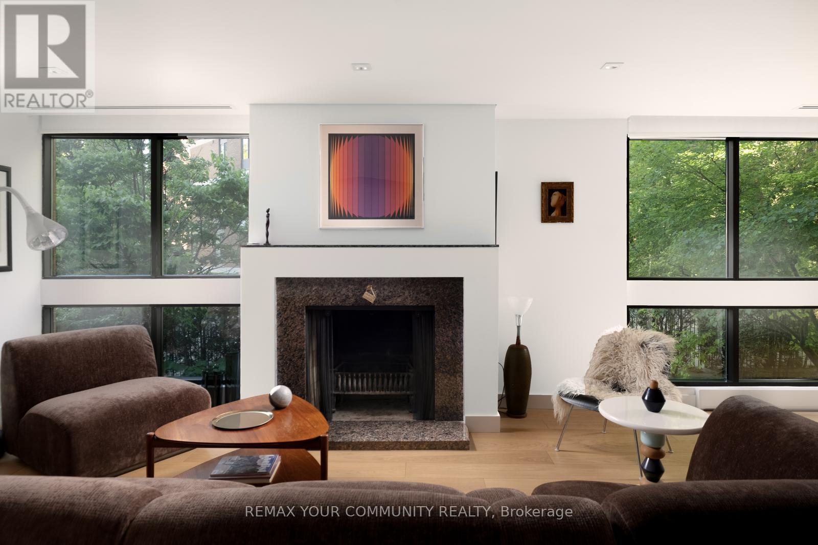 #109 349 ST CLAIR AVENUE W - 6
