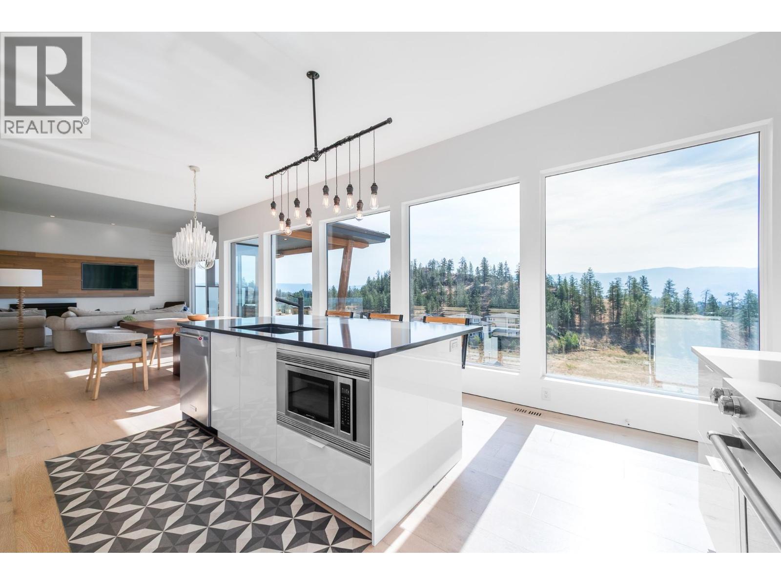 2559 Crown Crest Drive - 12