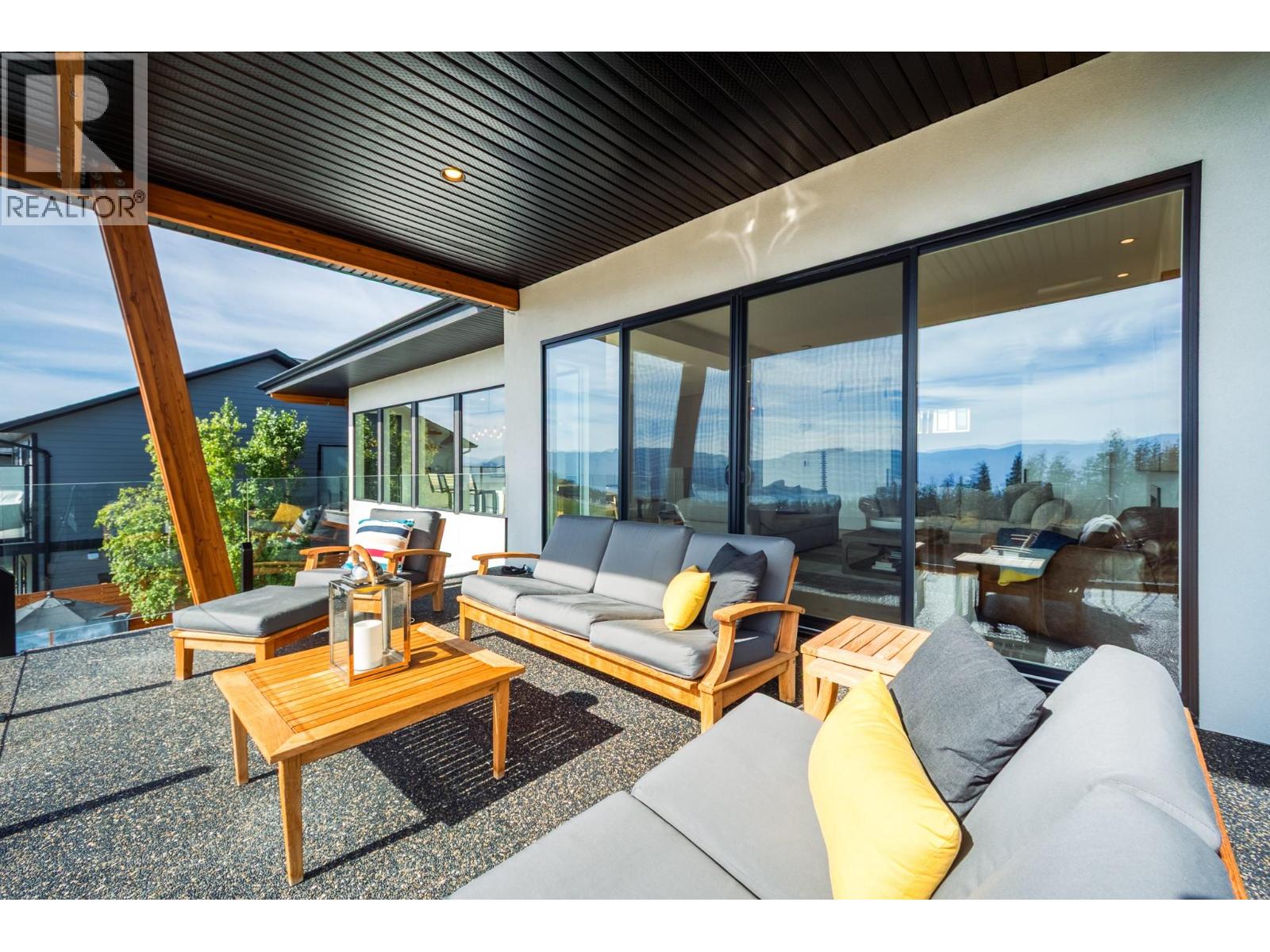 2559 Crown Crest Drive - Image 24
