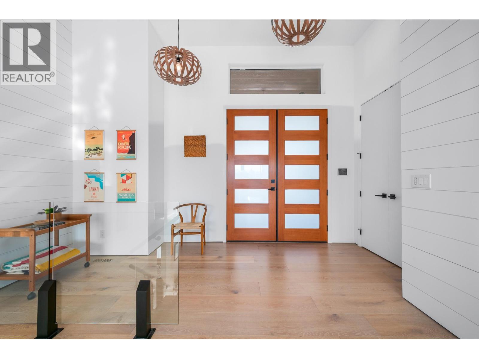 2559 Crown Crest Drive - Image 3