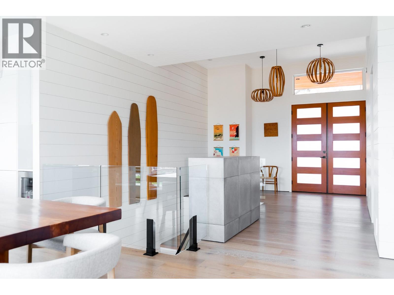 2559 Crown Crest Drive - Image 4