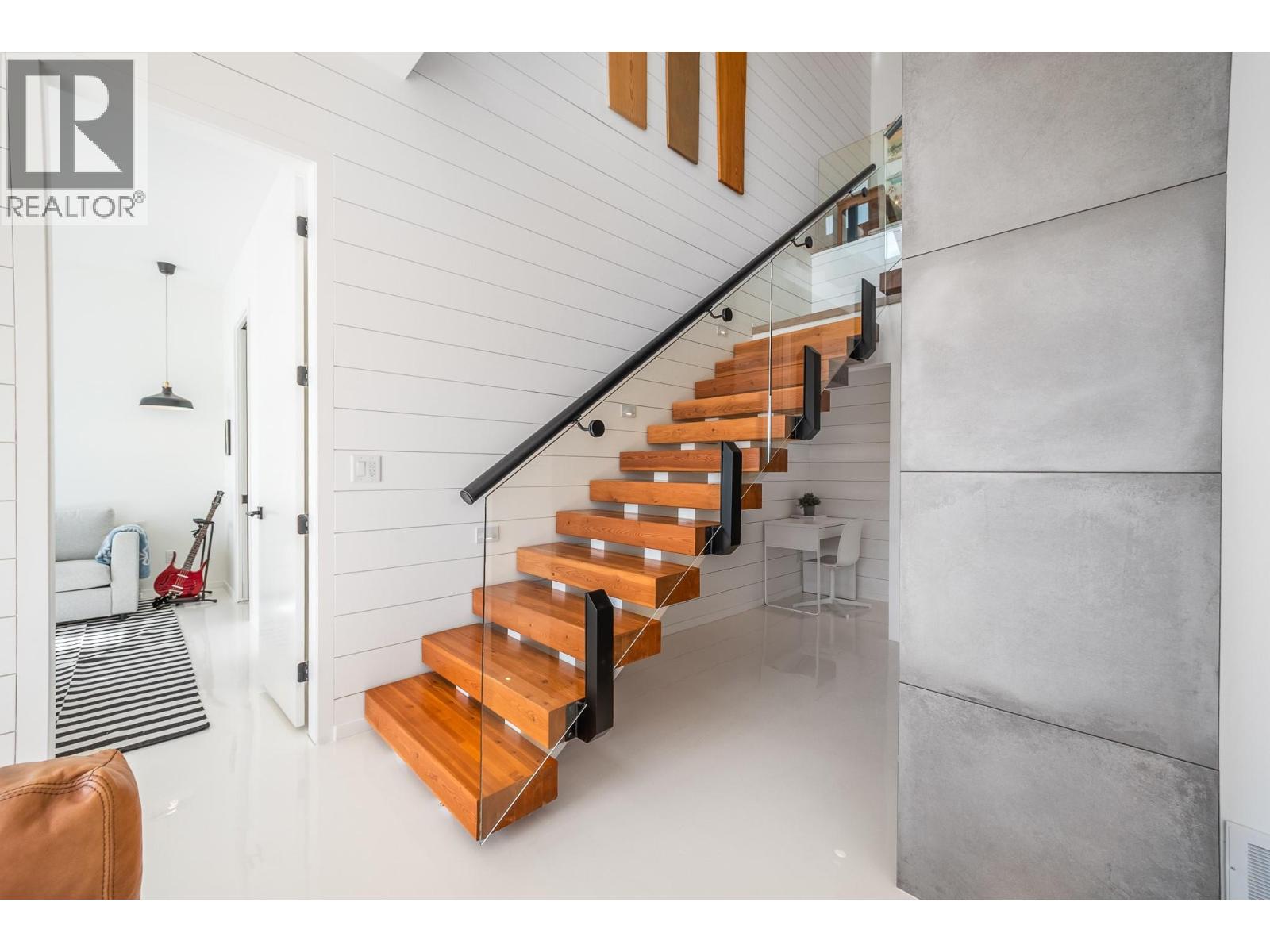 2559 Crown Crest Drive - 43