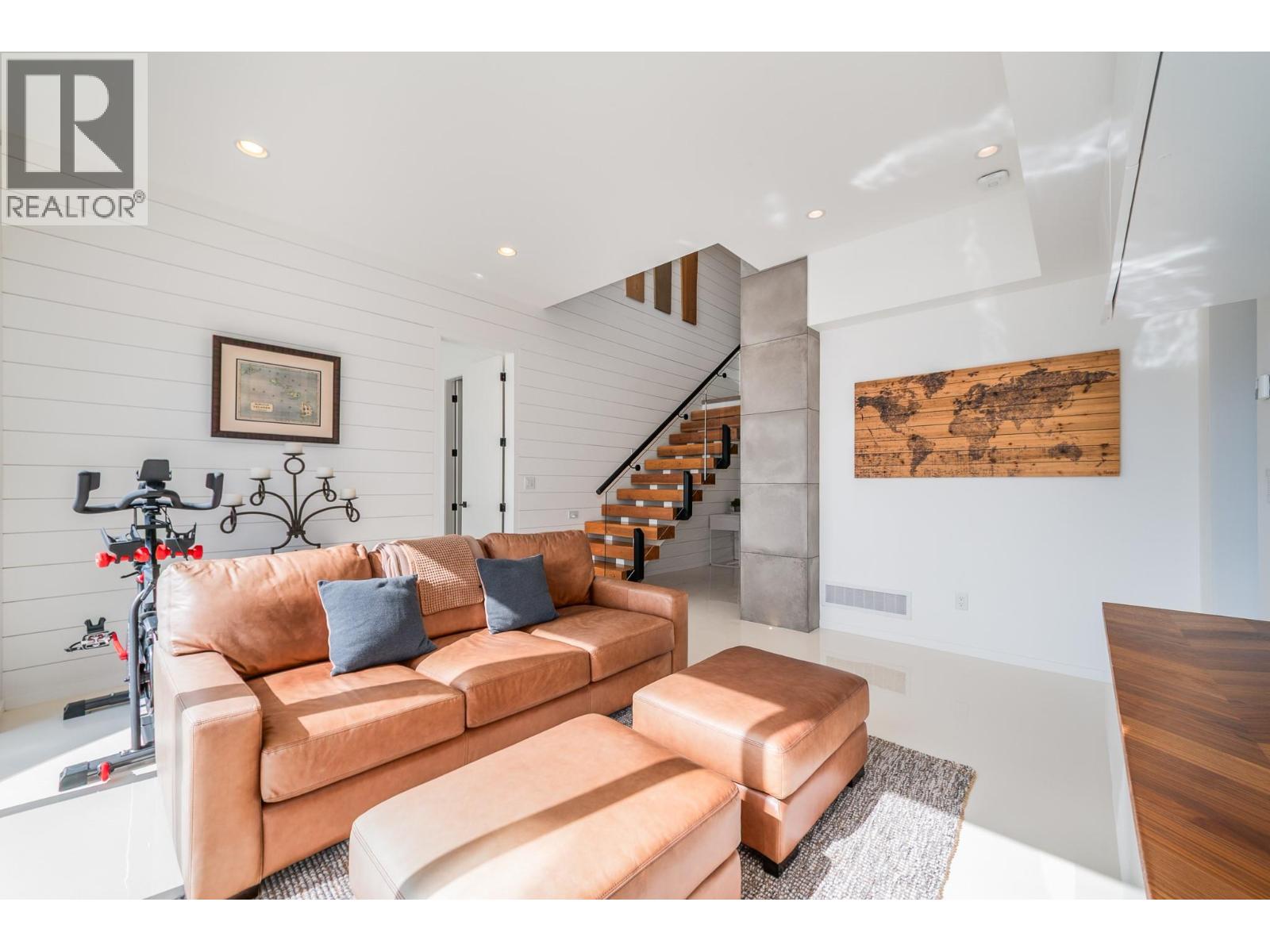 2559 Crown Crest Drive - 46