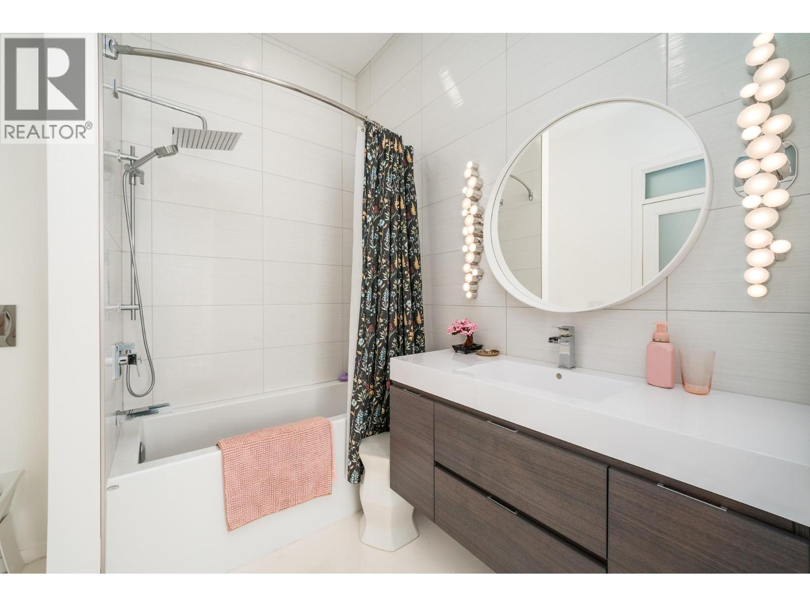 2559 Crown Crest Drive - 64