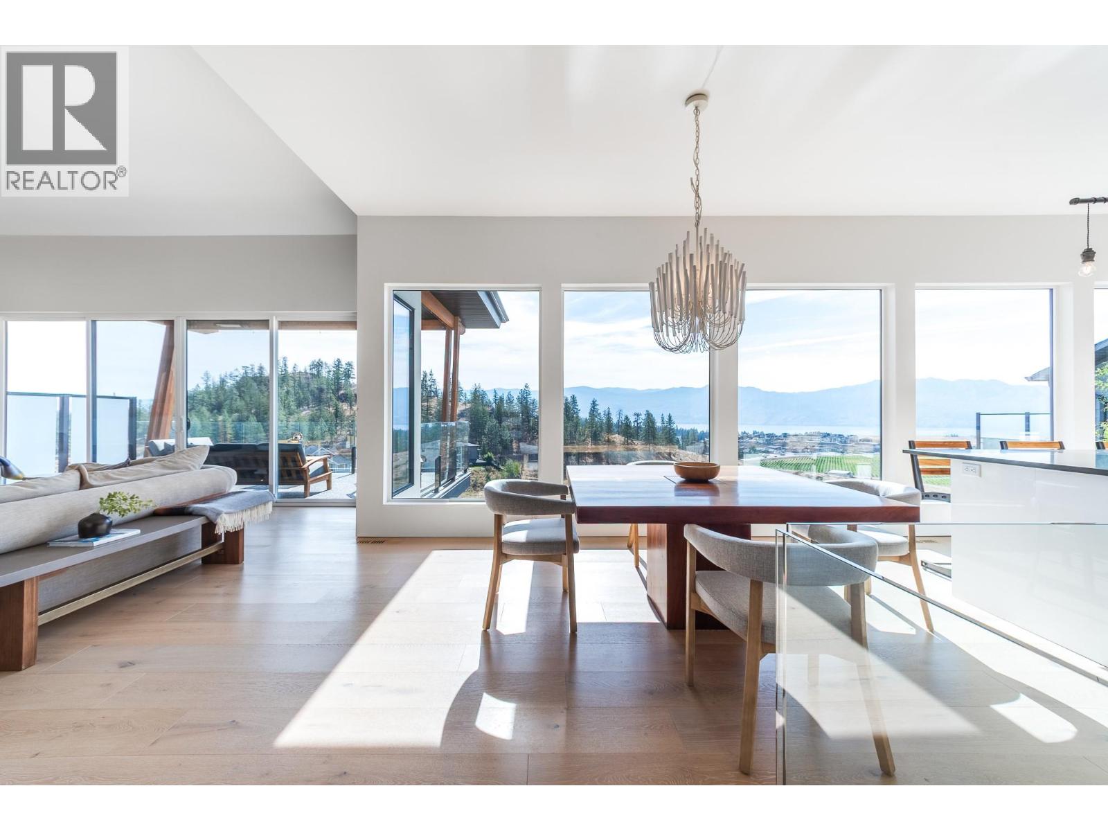 2559 Crown Crest Drive - Image 7