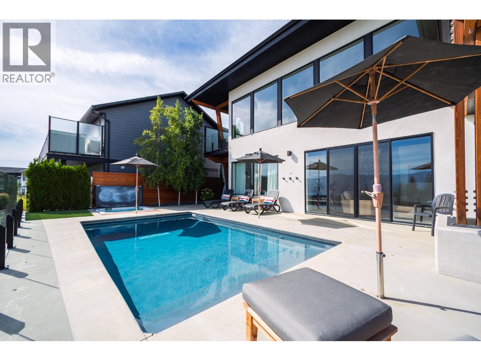 2559 Crown Crest Drive - 81