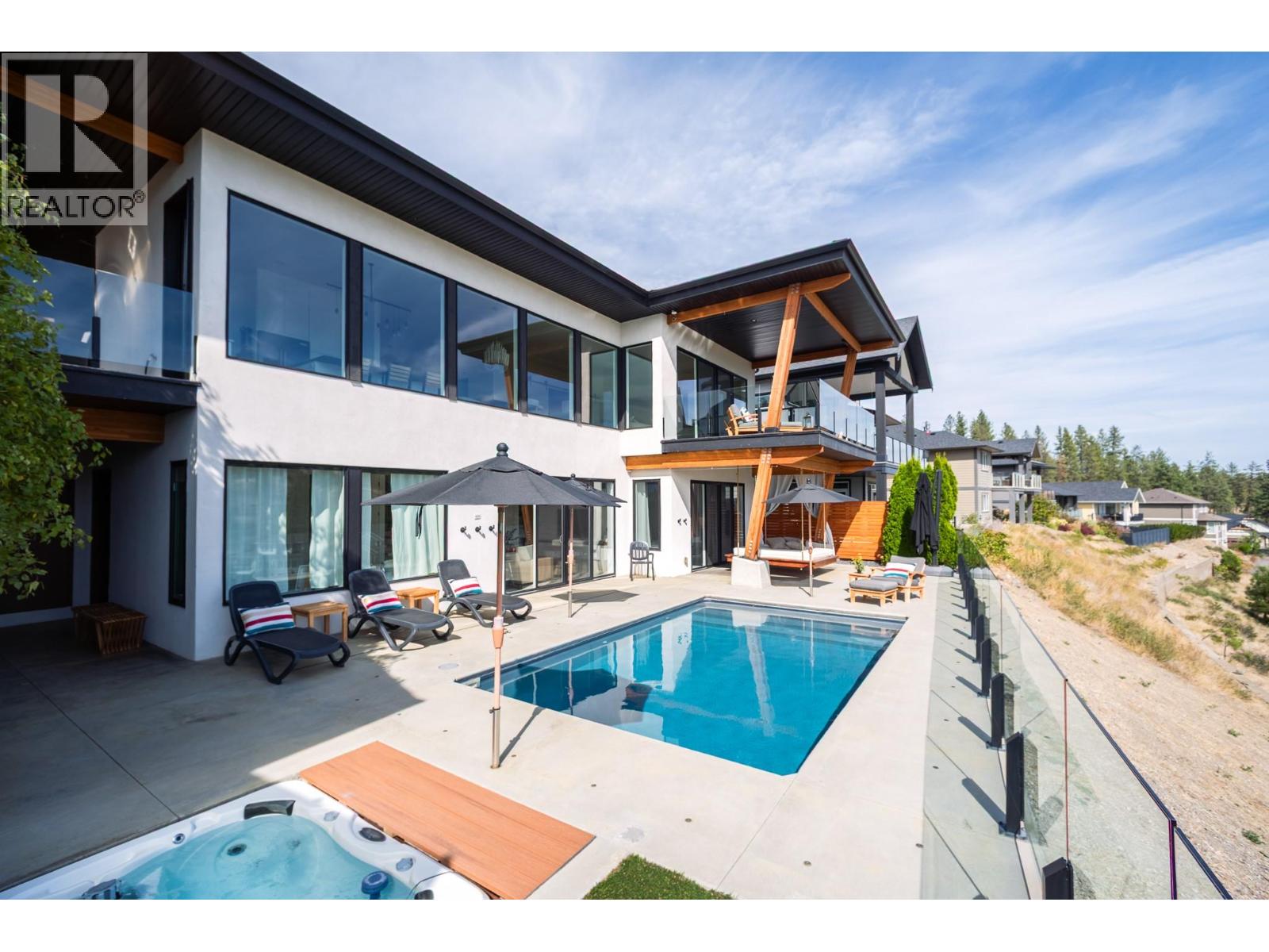 2559 Crown Crest Drive - Image 82