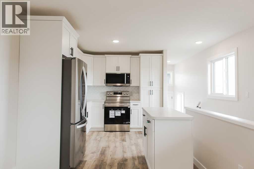 9533 114 Avenue, Clairmont — photo 3