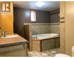 103 Sunset Drive, Spirit River, AB T0H3G0 Photo 44