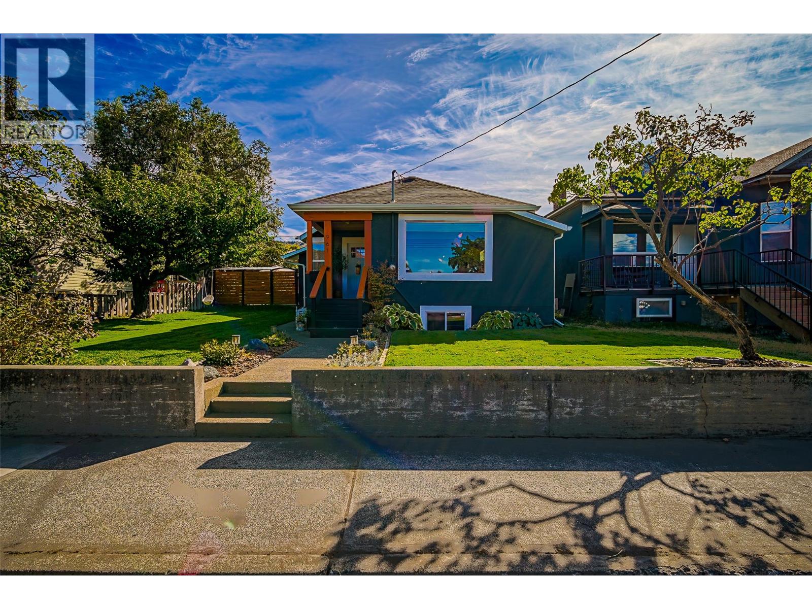 961 Columbia Street - 10