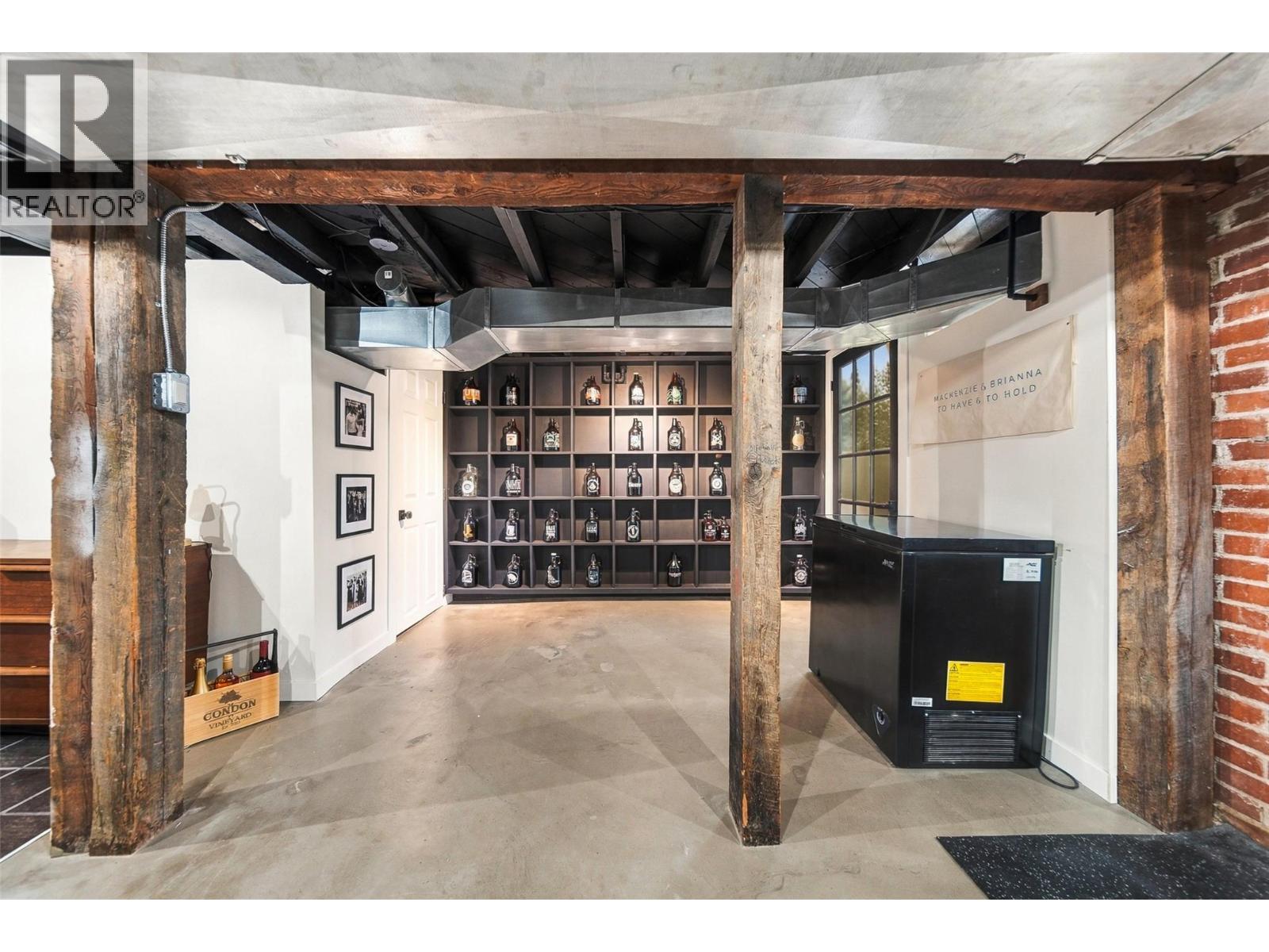 961 Columbia Street - 35