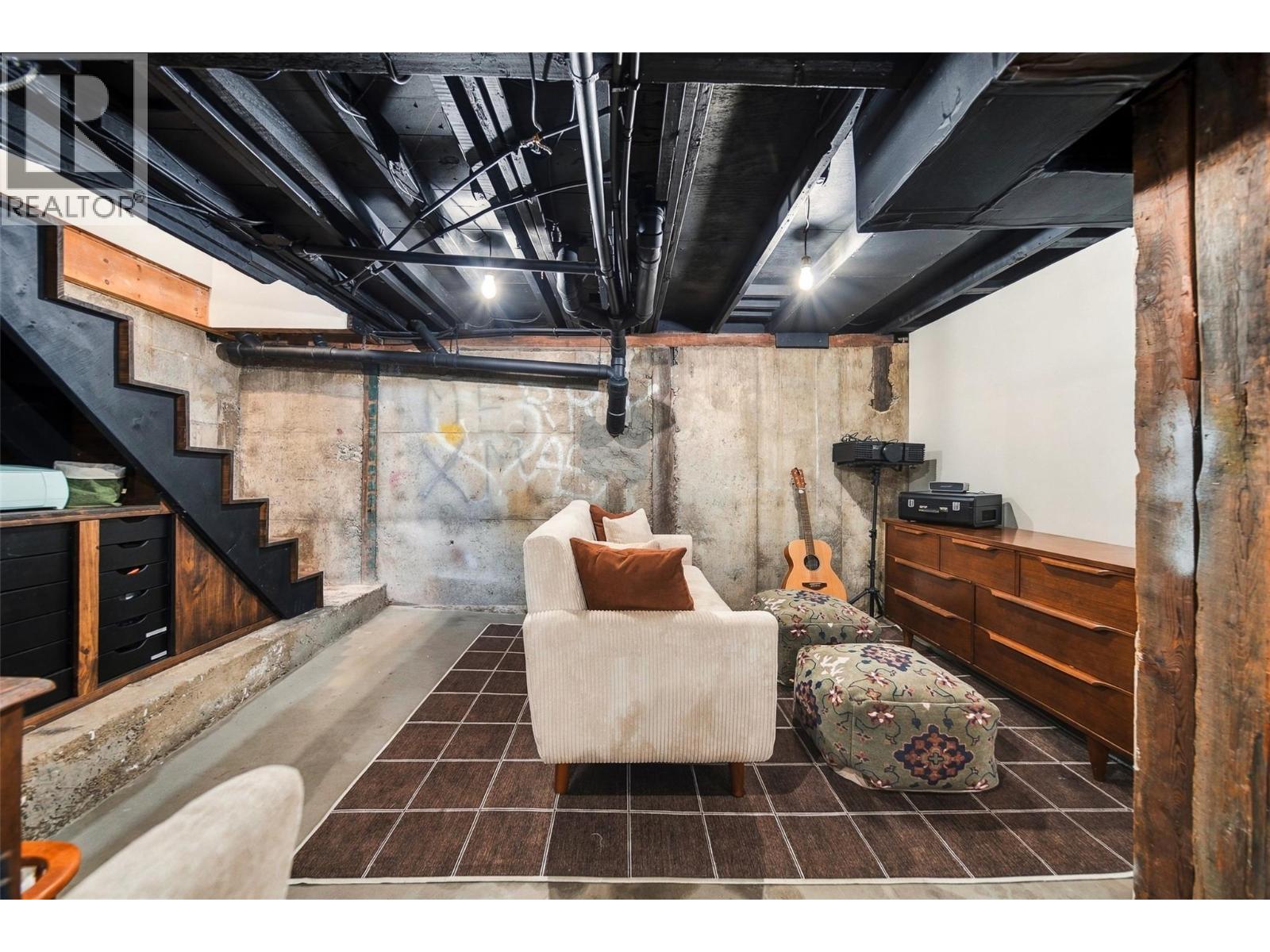 961 Columbia Street - 30