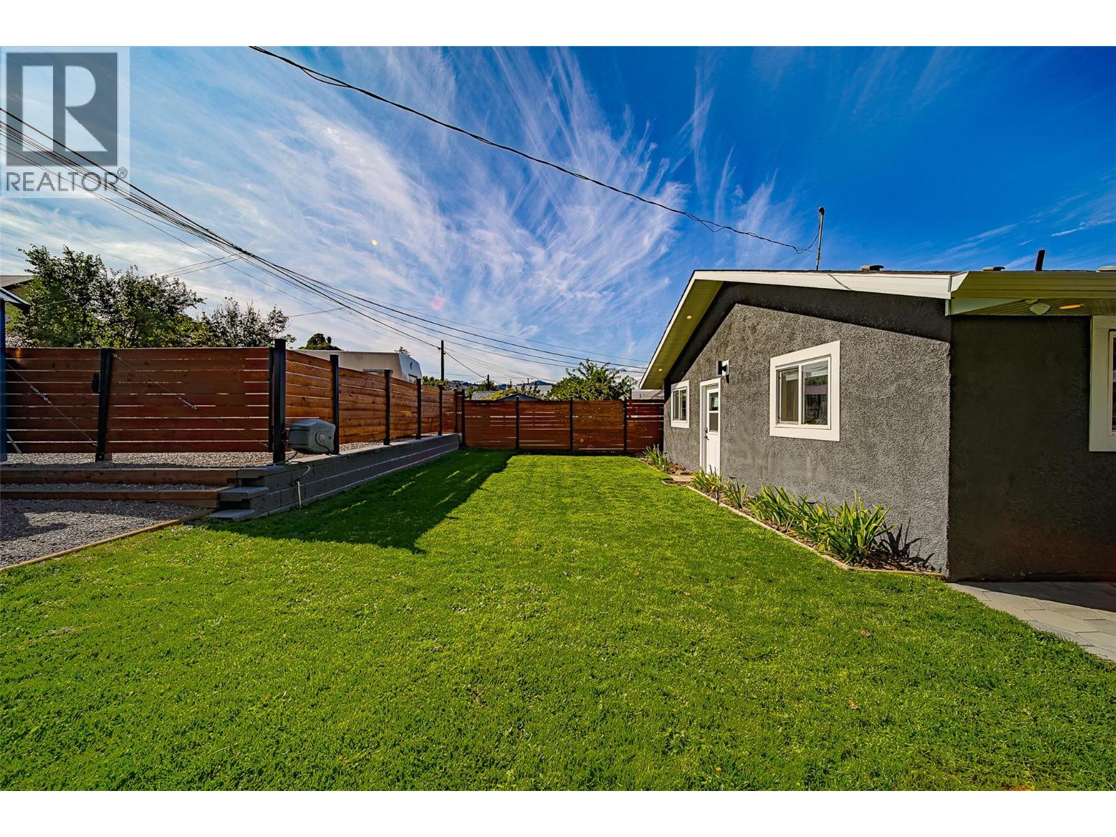 961 Columbia Street - Image 39
