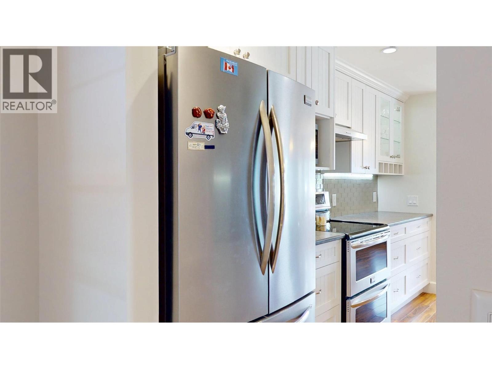 #106 4340 Beach Avenue - Image 9