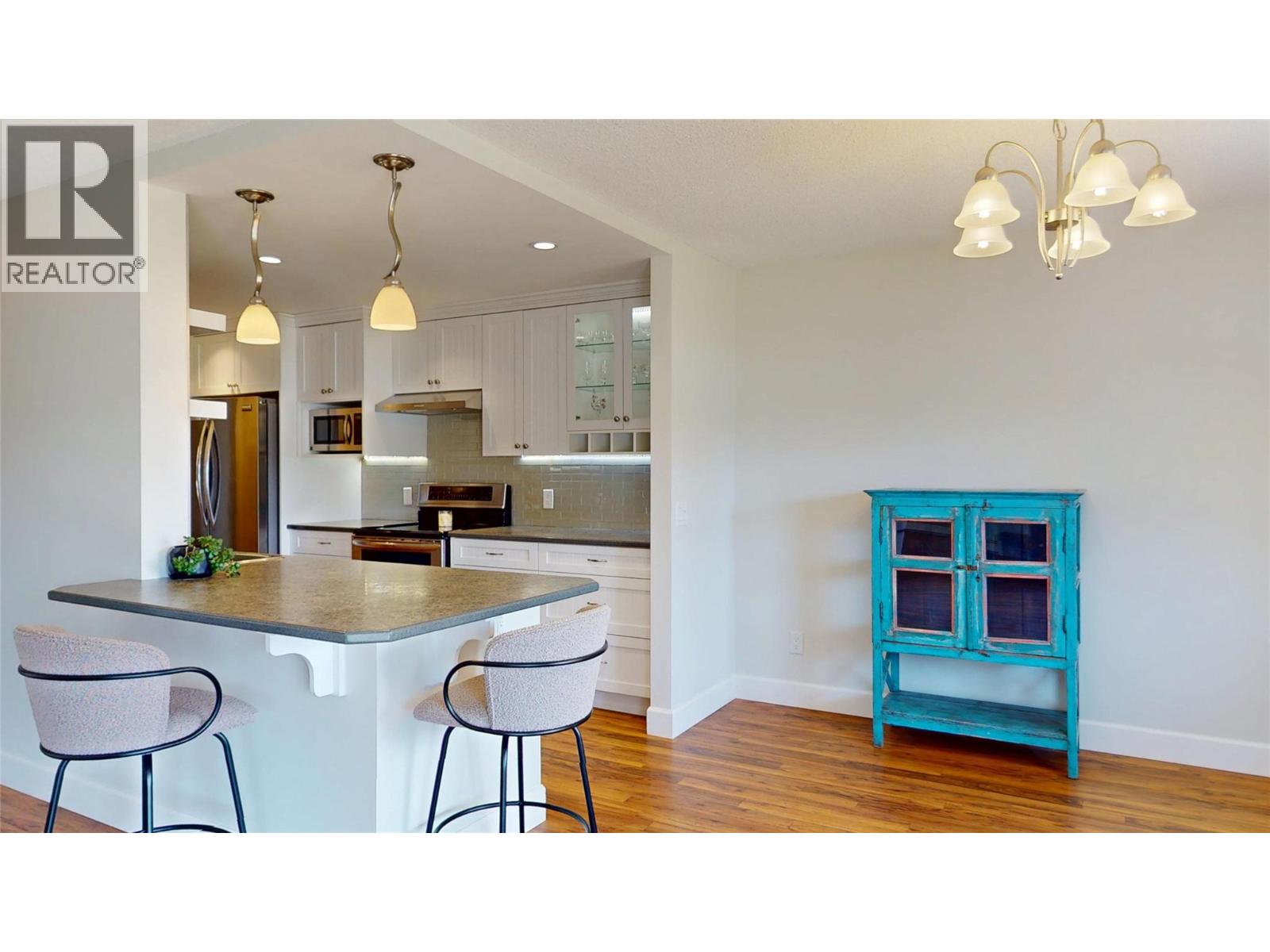 #106 4340 Beach Avenue - Image 8
