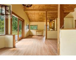 518 Willow Street, Fauquier, BC V0G1K0 Photo 52