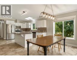 518 Willow Street, Fauquier, BC V0G1K0 Photo 29