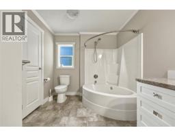 518 Willow Street, Fauquier, BC V0G1K0 Photo 45