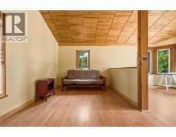 518 Willow Street, Fauquier, BC V0G1K0 Photo 55