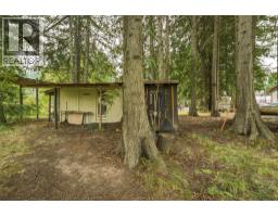 518 Willow Street, Fauquier, BC V0G1K0 Photo 57