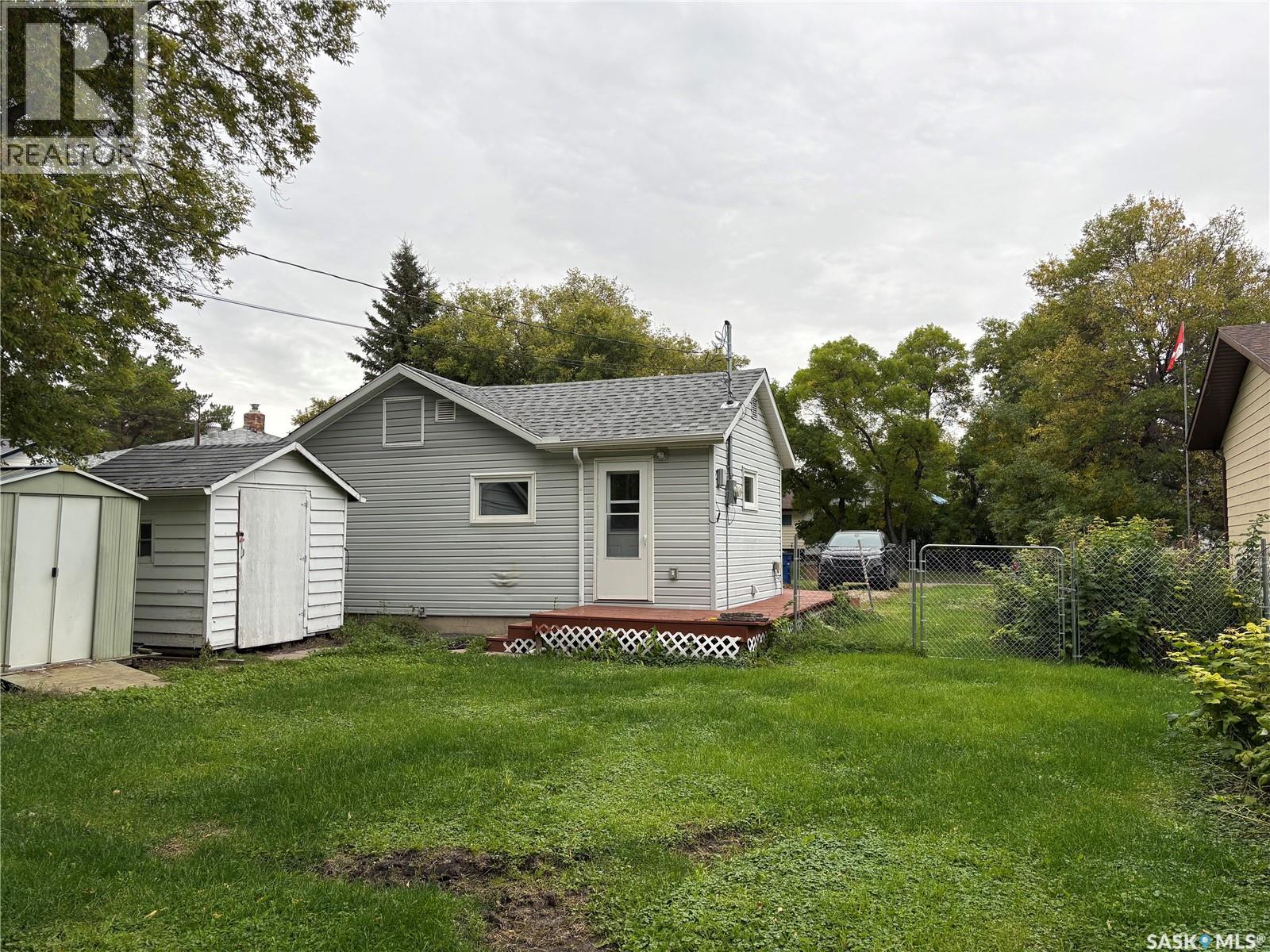 229 2nd STREET NW - 18