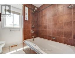 4388 Whittaker Crescent, Ottawa, ON K1B4P2 Photo 33