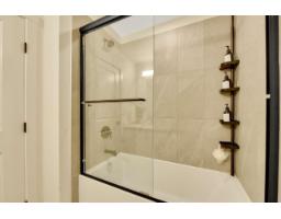 202 7506 199a Street, Langley, BC V4N3L5 Photo 9
