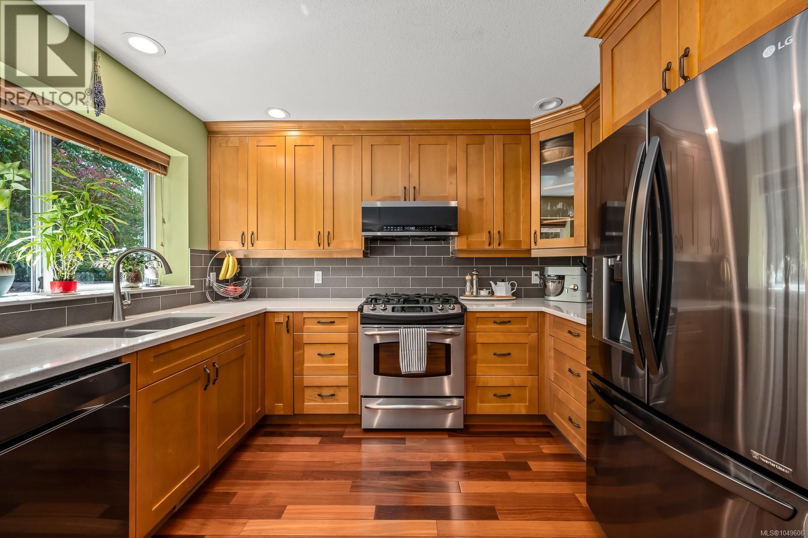 920 Eastwicke Cres - Image 10