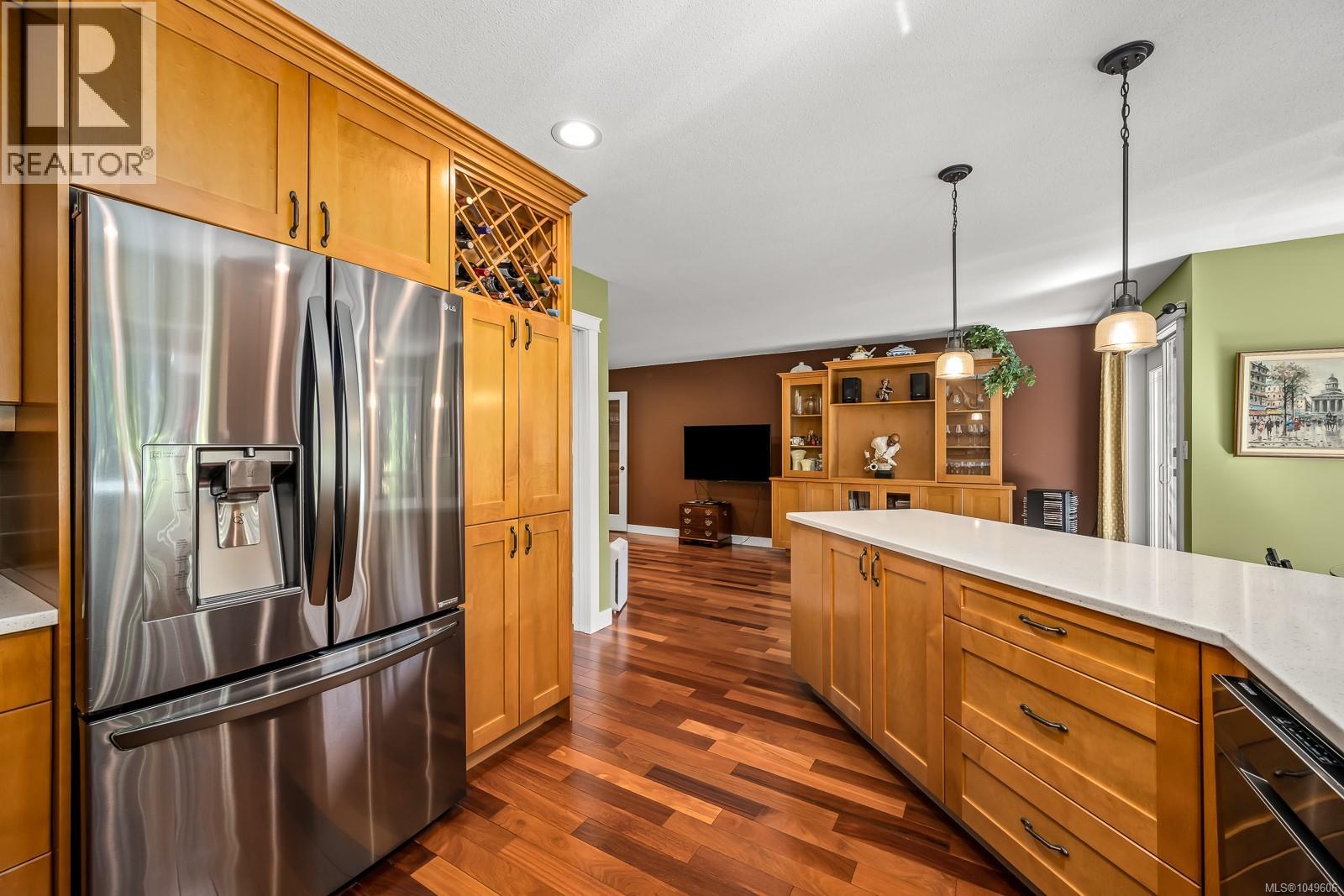 920 Eastwicke Cres - 11