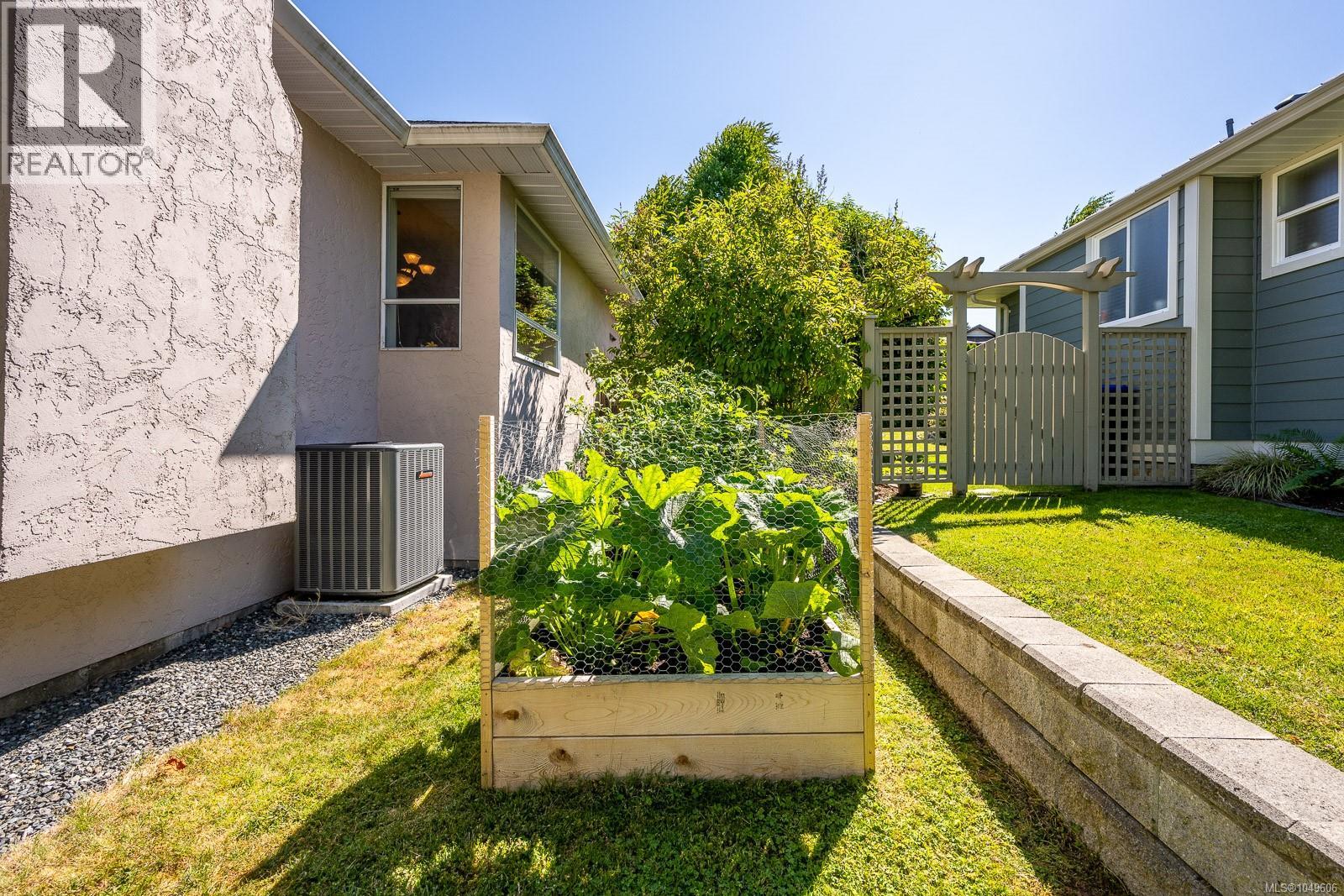 920 Eastwicke Cres - Image 33